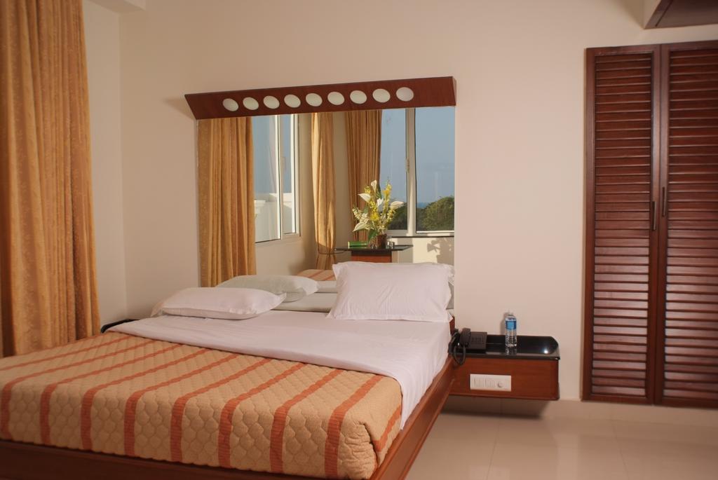 Lotus Comfort - A Pondy Hotel Pondicherry Quarto foto